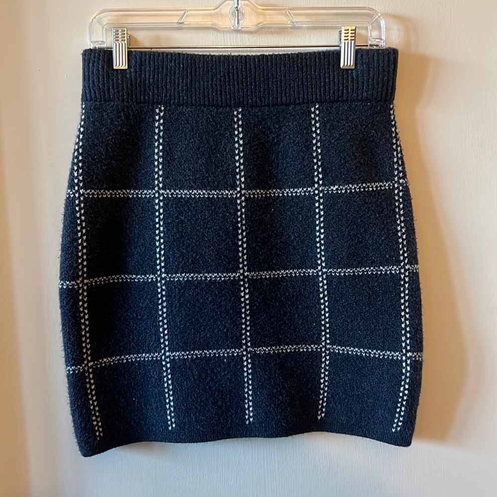 Plaid Sweater Pencil Skirt